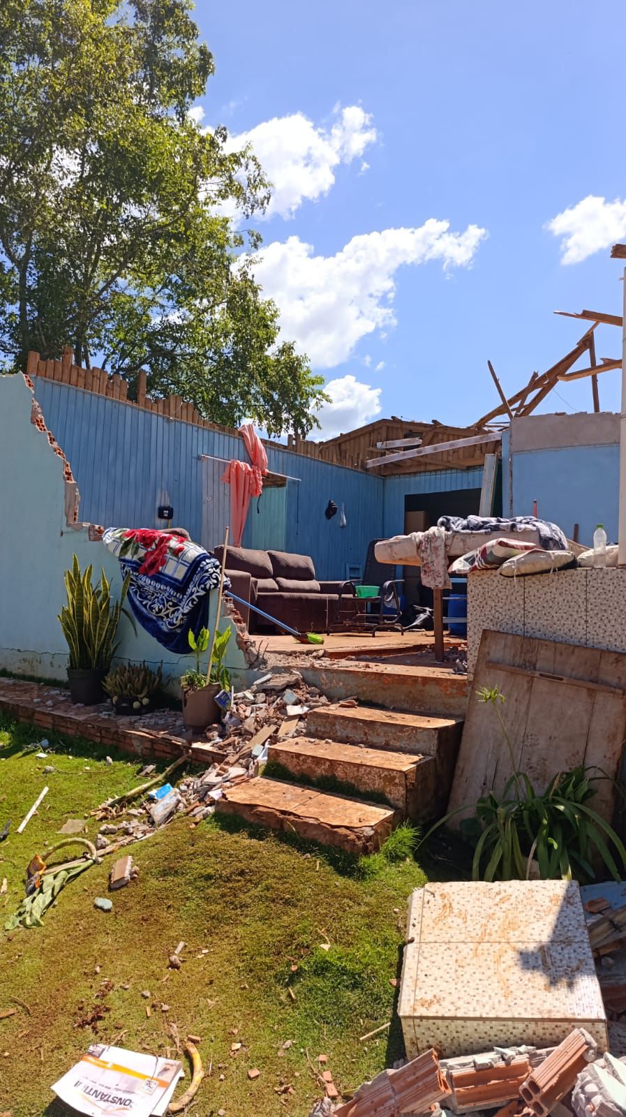 Zeca Dirceu manifesta solidariedade à população de Quedas do Iguaçu após temporal