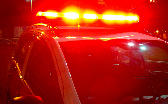 Adolescentes são flagrados com arma, munição e droga em bar de Guarapuava