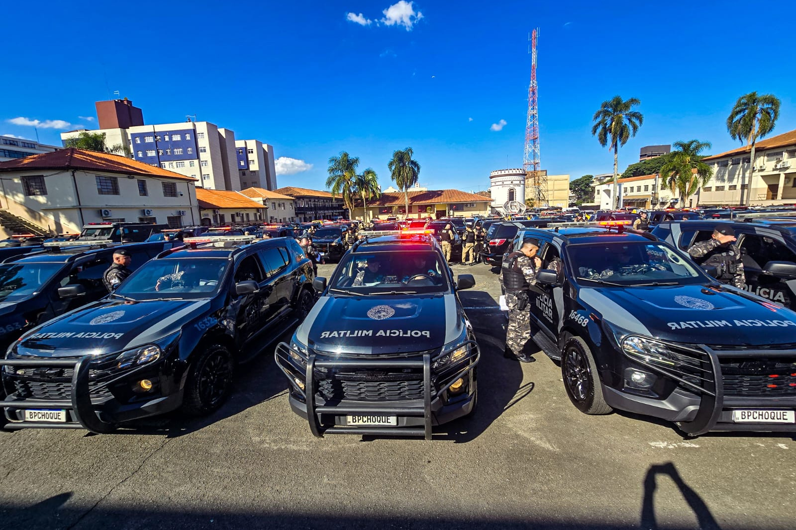 Operação Omnis: Polícia Militar reforça a segurança nas ruas de todo o Estado